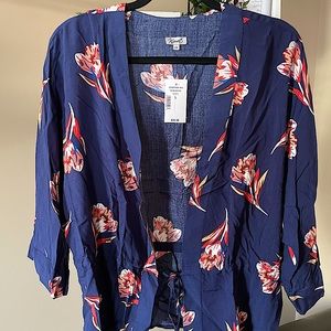 Floral Front-tie top - Kismet